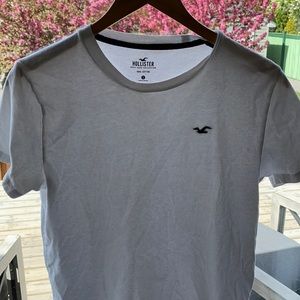 Men’s hollister tee